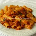 Tortiglioni con sugo alla salamella calabrese
