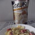 Pasta con i wurstel al formaggio e croccanti di[...]
