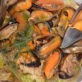 FRESELLA IMPEPATA, COZZE MARINATE E LORO[...]