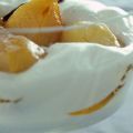 Creme fraiche con pere ai fiori d'arancio