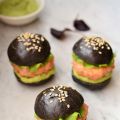 Mini burger di salmone con buns al nero di[...]