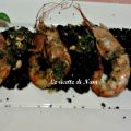Gamberoni con riso venere e pesto di nocciole