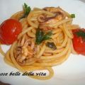 Spaghetti con moscardini e pomodorini