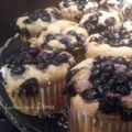 Blueberry muffins and apple liqueur with rye[...]