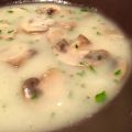 Zuppa di topinambur e funghi