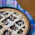 Crostata di  ciliegie fresche e amaretti