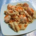 Penne alla vodka con salmone e caviale / Penne[...]