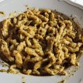 Straccetti di pasta al pesto