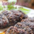 Spiedini di carne e tofu in crosta di semi