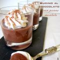 Budino al cioccolato con panna montata