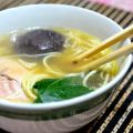 Zuppa di noodle e pollo (4 blocchi)