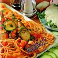 Spaghetti con zucchine e mozzarella