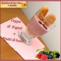 Coppa di yogurt e frutti di bosco