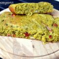 Focaccia rustica: basilico, pomodorini e capperi