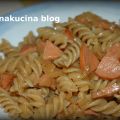 Pasta con cavolo stufato e wurstel