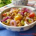 Insalata di farro ,soia, ortaggi  e mozzarella.