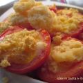 Pomodori ripieni con mozzarella, uova e Grok