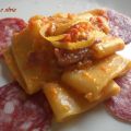 Calamarata al sugo di peperoni e stracciatella,[...]