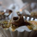 Mini-quiche con indivia belga, pinoli ed uvetta[...]