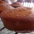 Muffin all'arancia con mandorle e miele