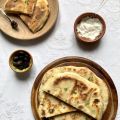 Pane Naan semplice e farcito. Squisitezze della[...]