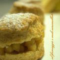 SCONES AL FORMAGGIO CON MELE CARAMELLATE