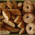Cantuccini e ciambelline all'anice