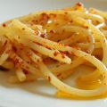 SPAGHETTI ABRUZZESI CON PEPERONCINO ABRUZZESE[...]