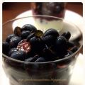 Frutta con yoghurt e briciole di biscotti: un[...]
