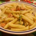 Pasta zucchine e salmone affumicato