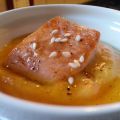 Bocconcini di salmone al miele in salsa di pane