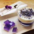 PANNA COTTA CON CRUMBLE ALLA VIOLETTA