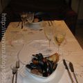 Zuppa di cozze con crostini di pane casereccio