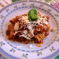 Pasta con pesto di melanzane  e mandorle