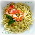 Trofie con zucchine gamberi e mentuccia