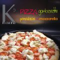 Pizza gamberetti, pomodorini e mozzarella