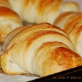 Croissant sfogliati con lievito madre