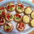 Pasticcini con crema e frutta