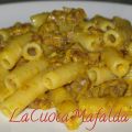 Mezzi rigatoni salsiccia e zafferano