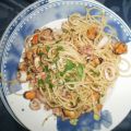 SPAGHETTI, COZZE E CALAMARETTI