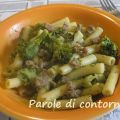 Sedani con broccoli e salsiccia
