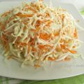 Insalata di cavolo cappuccio o insalata coleslaw