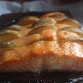 Salmone al lime grigliato su placca di cedro