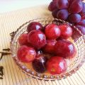 Uva marinata al miele, aceto e spezie / Grape[...]