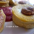 Budini di mele con salsa di lamponi e fichi