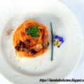 Spaghetti al pomodoro con guanciale croccante ,[...]