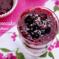 Cheesecake light al bicchiere con lamponi,[...]