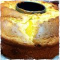 Ciambella pesche, mandorle e cioccolato bianco