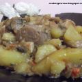 Padellaccia di funghi, patate e salsiccia e[...]