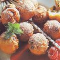 Frittelle alla salsa di lamponi